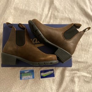 NWT Blundstones 1673 Antique Brown Chelsea Boots size 6.5 US / 3.5 AU women’s